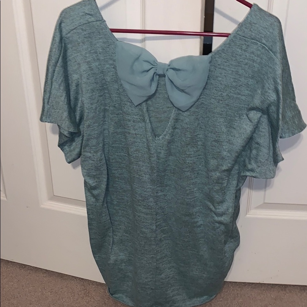 🌺Scrunched Up SS Top w/ Bow🌺